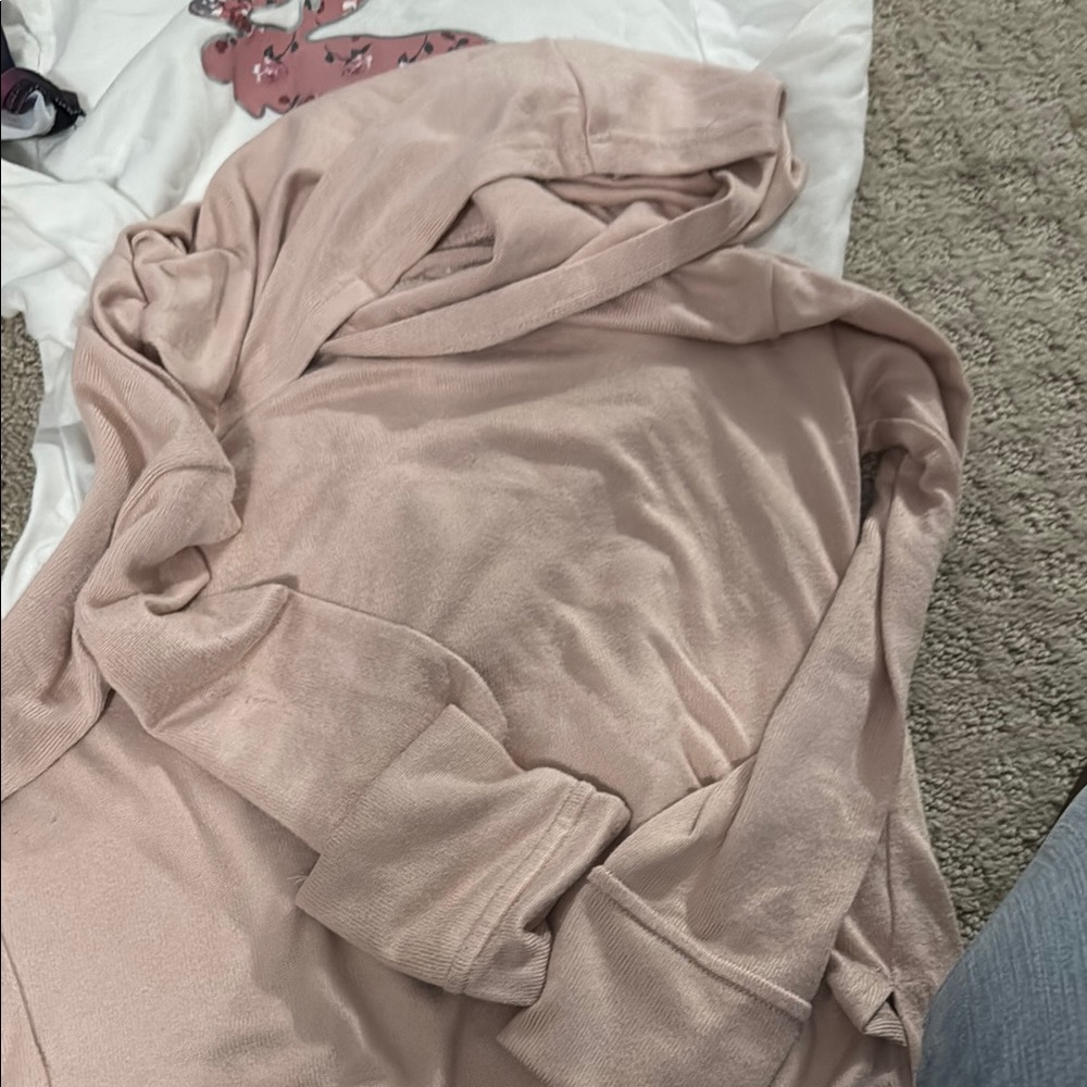 Abercrombie & Fitch Bundle - Picture 9 of 12